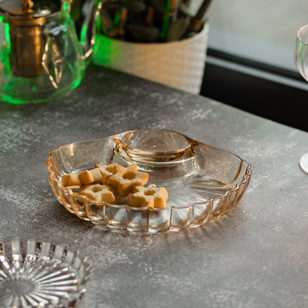 Зображення Стеклянное блюдо с соусником 21х19х3 см тарелка для суши коричневая HP-YH-1 ИМ Light-Deco 4 