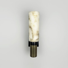 Стильне бра з мармуровим плафоном у корпусі 37х10х16 см