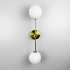 Бра Mae у видовженому корпусі з білими плафонами у двох розмірах