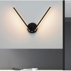 Бра в чорному кольорі корпусу з регулюючими лінійними ріжками