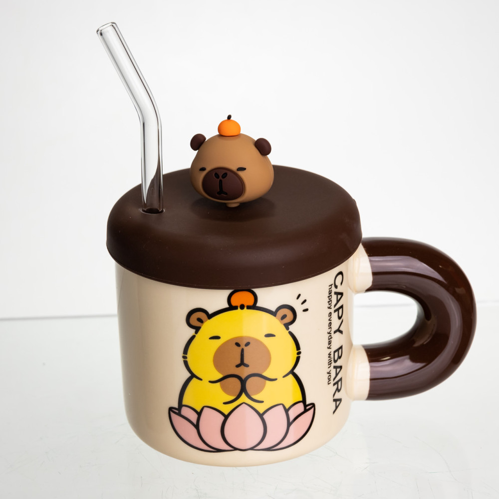 Зображення Чашка фарфорова Light House "Капібара на лотосі" LG-30204 B 400 мл з кришкою та трубочкою бежева з коричневим ИМ Light-Deco 