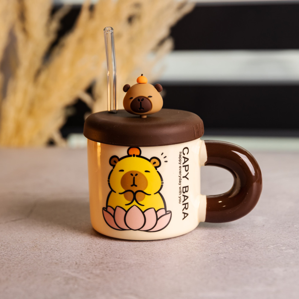 Зображення Чашка фарфорова Light House "Капібара на лотосі" LG-30204 B 400 мл з кришкою та трубочкою бежева з коричневим ИМ Light-Deco 1 