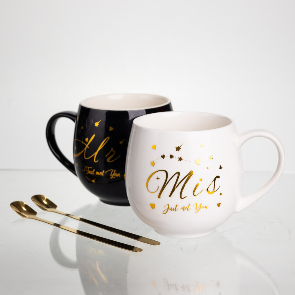 Изображение Набор парных фарфоровых чашек Mr&Mis 2 (шт) по 350 (мл) чашки на подарок с ложкой Черный с белым FM-29 ИМ Light-Deco 3 