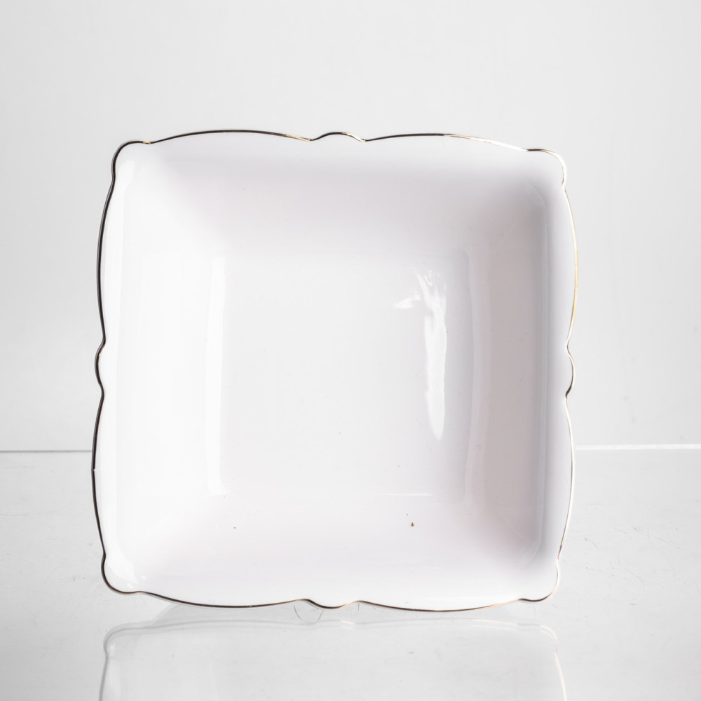 Изображение Конфетница на ножке фарфоровая Pearl 15*15 см Yiwu 120-YH-HG054 ИМ Light-Deco 3 