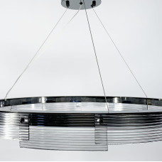 Підвісна люстра в корпусі чорний хром