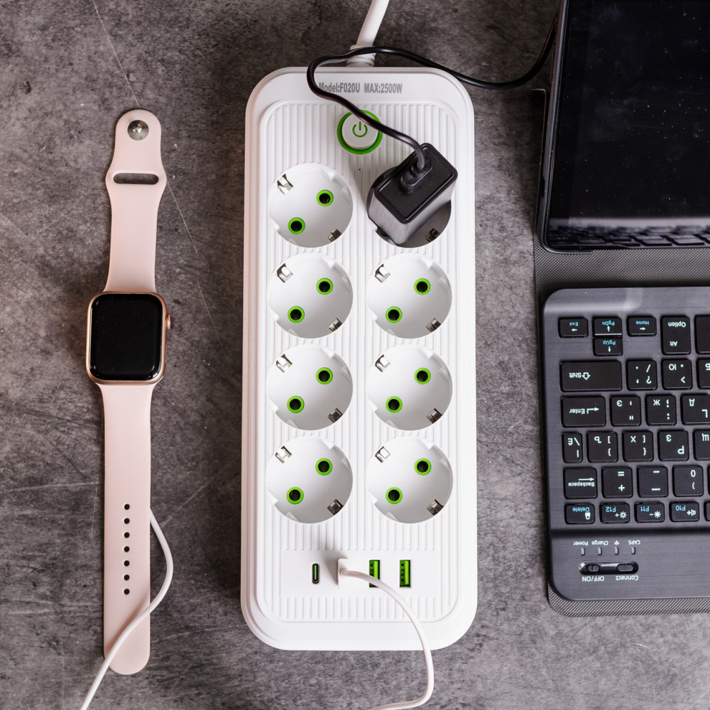 Изображение Сетевой фильтр 2.8 м удлинитель на 8 розеток с 3 USB 1 Type-C и кнопкой отключения F20U Белый HP-5-27 ИМ Light-Deco 1 