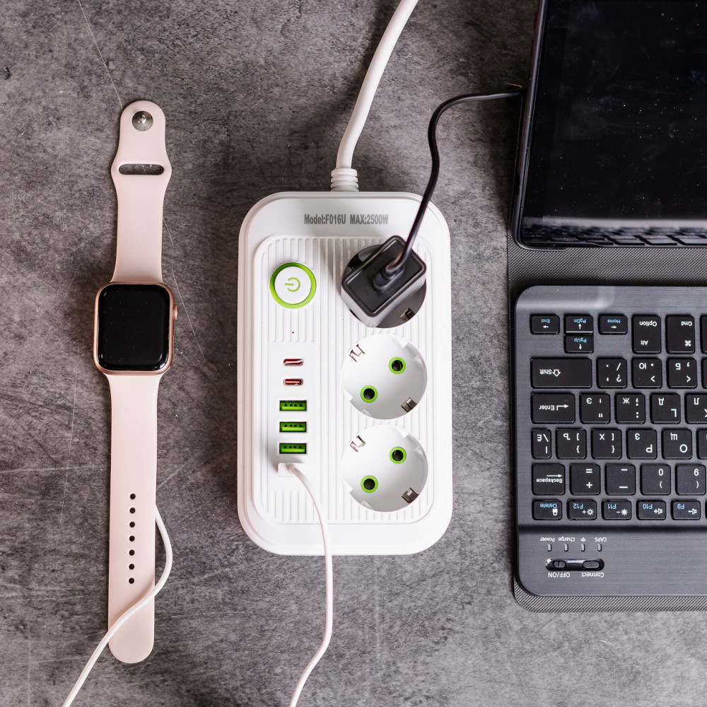 Изображение Сетевой фильтр кабель 4.75 м удлинитель F16 на 3 розетки 4 usb 2 type-c и кнопкой отключения Белый HP-5-21 ИМ Light-Deco 1 