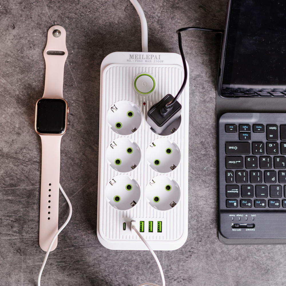 Изображение Сетевой фильтр 5 м удлинитель F06U на 6 розеток 4 USB 1 Type-C и кнопкой отключения Белый HP-5-25 ИМ Light-Deco 1 