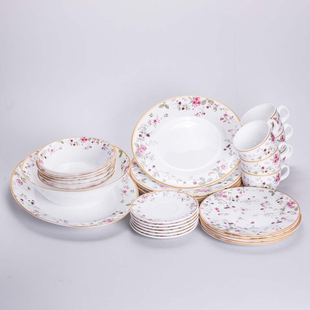 Изображение Столовый сервиз из фарфора Strawberry на 6 персон 32 предметов HP-HK-8 ИМ Light-Deco 