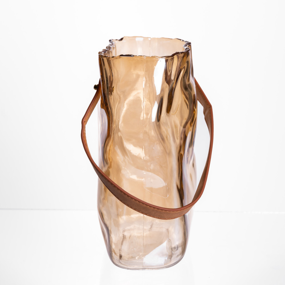 Зображення Подарочная стеклянная ваза сумочка с ручкой 18×9×25 (см) декоративная ваза 2.8 (л) для цветов Коричневый HP-19-157-1 ИМ Light-Deco 1 