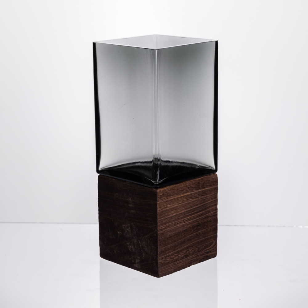 Изображение Ваза для цветов квадратная стеклянная Light House LG-30208-1500 прозрачная с подпалом 30 см 1,5 л  ИМ Light-Deco 