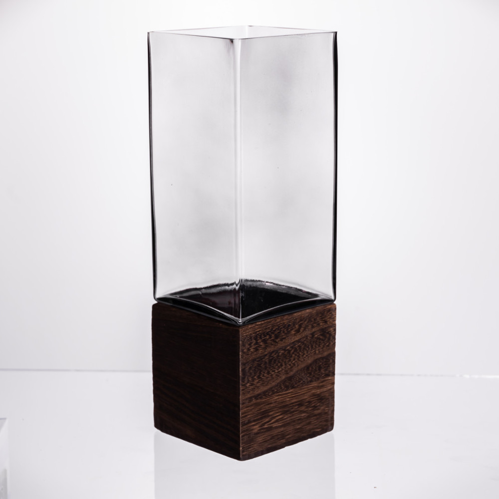 Изображение Ваза для цветов квадратная стеклянная Light House LG-30208-2000 прозрачная с подпалом 30 см 2л  ИМ Light-Deco 